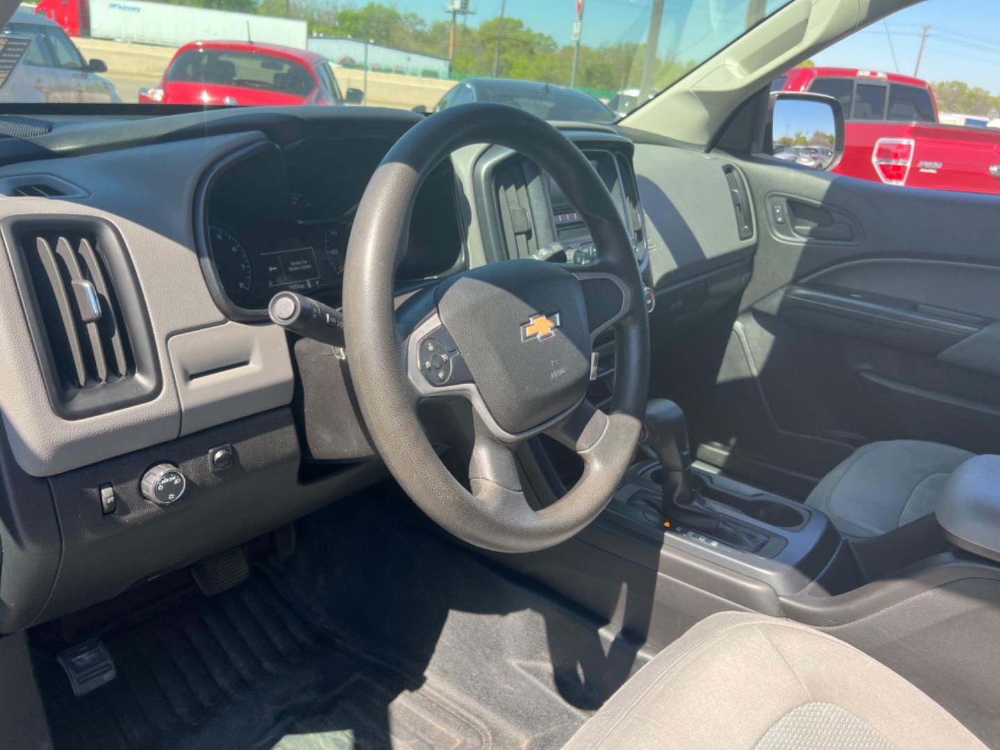 2016 WHITE Chevrolet Colorado Work Truck Ext. Cab 2WD (1GCHSBEA2G1) with an 2.5L L4 DOHC 16V GAS engine, 6A transmission, located at 420 I-35E, Lancaster, TX, 75146, (469) 297-4144, 32.593929, -96.823685 - Photo#1